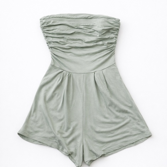 Anchors Away Strapless Romper – Size Large – Fashion Nova – Great Condition - Picture 3 of 4